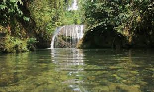 air terjun mandin damar