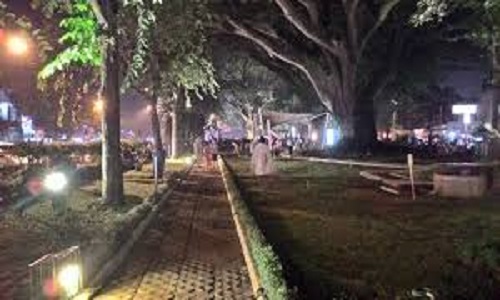 Taman Trunojoyo: Ruang Terbuka Hijau di Malam Hari