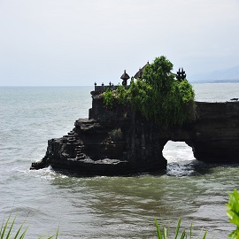 pura tanah lot