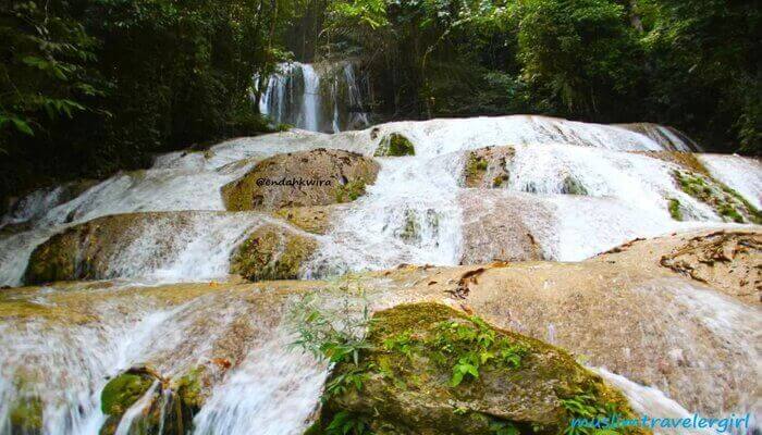 air terjun saluopa di poso